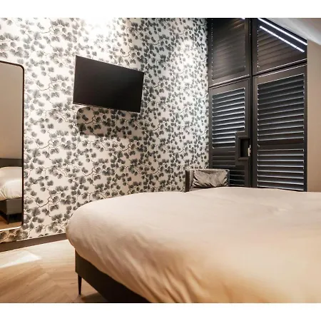 Luxury With Sauna Only A Few Minutes From The *